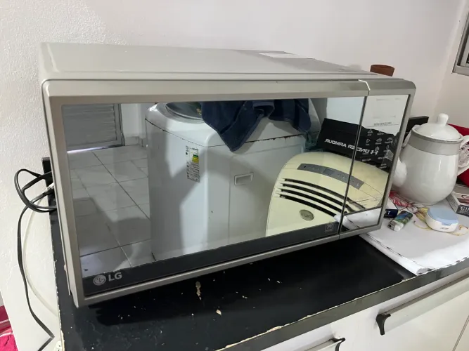 Microondas LG inox espelhado 30 L