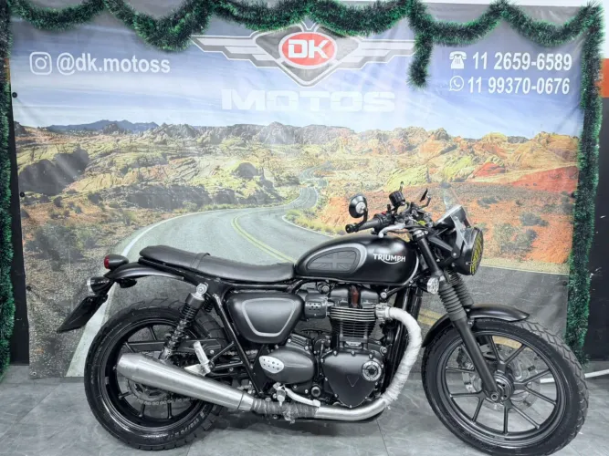 TRIUMPH STREET TWIN 900 2018 PRETA