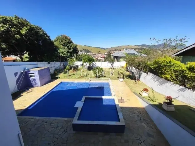 Imperdível: Casa à venda em Piracaia-SP, Condomínio Mirante da Boa Vista, 5 quartos, 1 suí