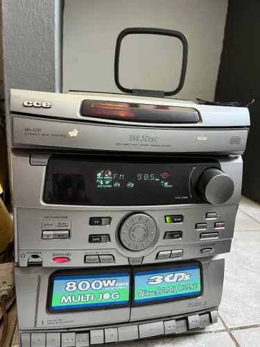 Som CCE MD-3200 + 2 caixas + fitas infantis