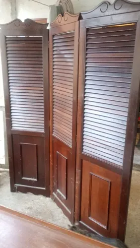 Biombo de madeira maciça 