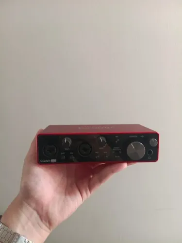 Venda focusrite 2i2 3 geracao