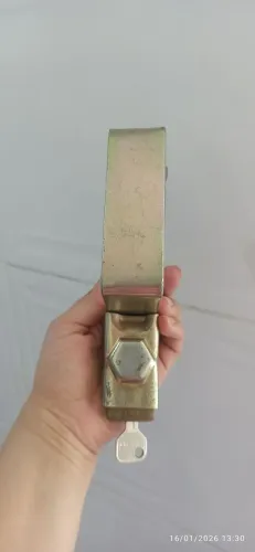 Trava para portão com cadeado