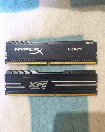 Kit Memória RAM 16GB DDR4 (2x8GB) HyperX Fury + XPG