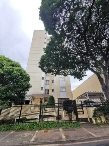 Locação de Apartamentos / Padrão na cidade de Araraquara