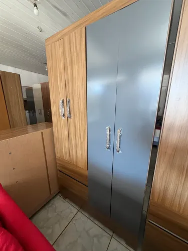 Guarda roupa 4 portas novo