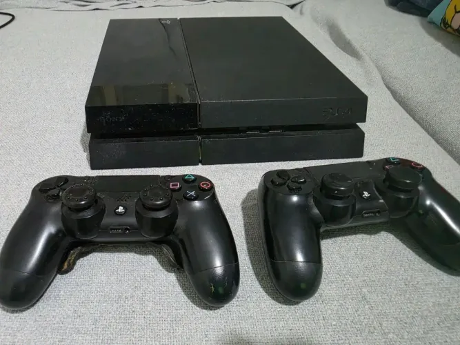 Playstation 4 Semi Novo