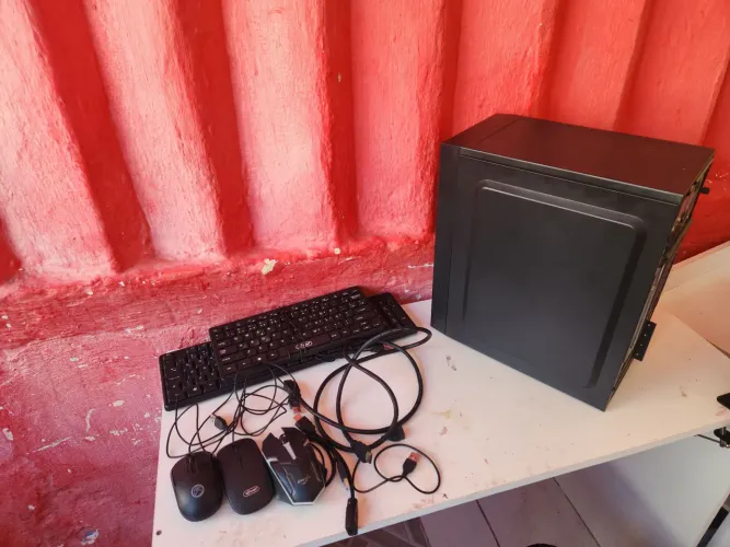 Computador escritório completo em ótimo Estado
