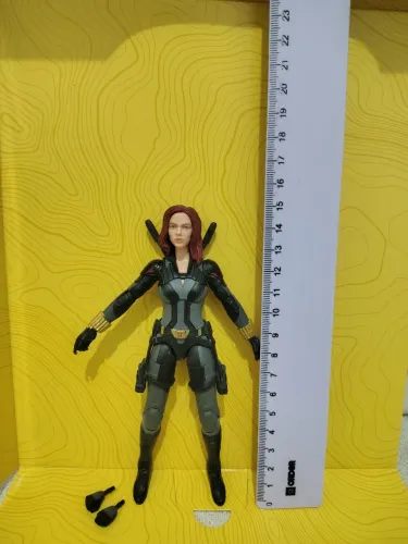 Boneco viúva negra mcu Marvel legends