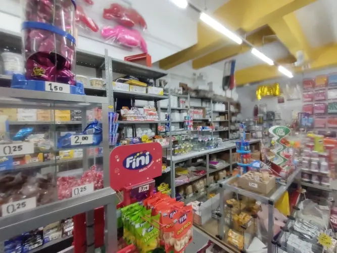CASA DE DOCES A VENDA ZONA LESTE, MOV  40 MIL REAIS, 140 MIL