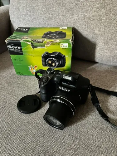 Câmera Sony H300 semiprofissional