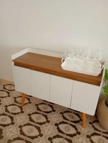 Vende aparador de sala de jantar