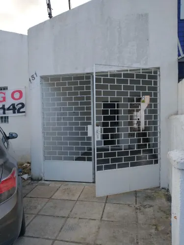 Vendo Casa Rua Firmo Lopes - Bairro: Farol