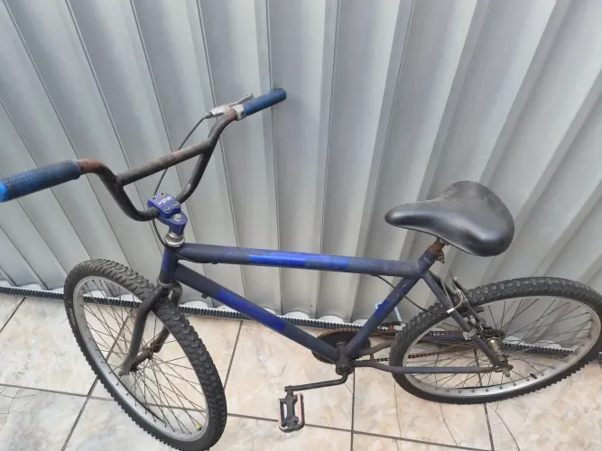VENDO BICICLETA-BIKE usada