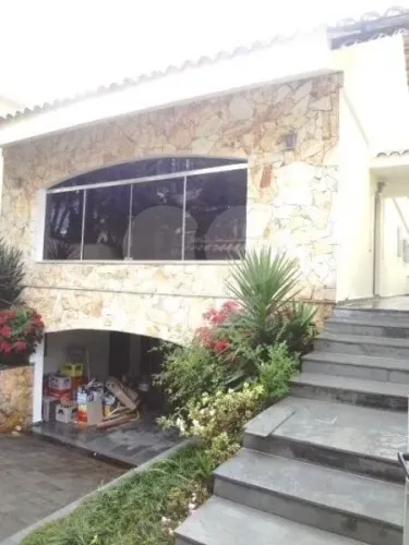 Casa térrea com 4 quartos à venda em Jardim leonor - SP