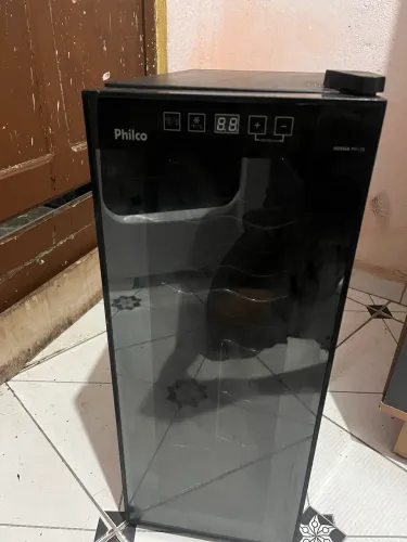 Adega Philco PH12E