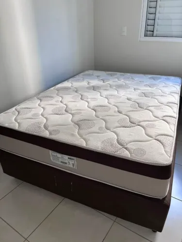Cama box casal marca Gazin
