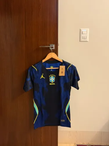 Camiseta Feminina Brasil Jordan Azul - G - Nova