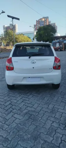 Toyota Etios X 1.3 Flex 16V 5P Mec. 2015