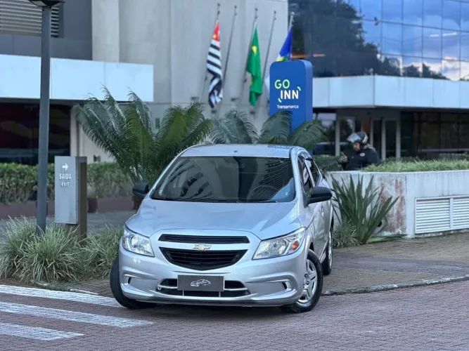 Chevrolet Onix JOY Hatch 1.0 8V Flex Mec. 4P 2018
