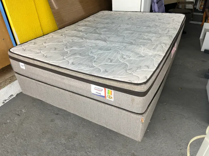 Cama box casal com colchão
