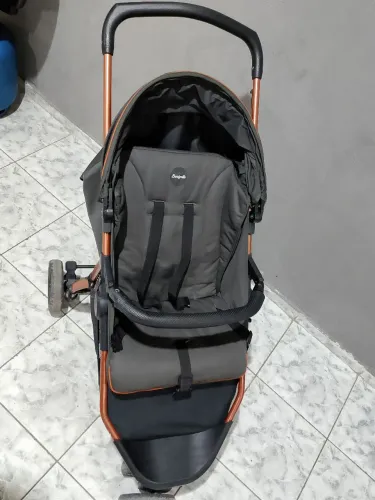 Carrinho de bebê