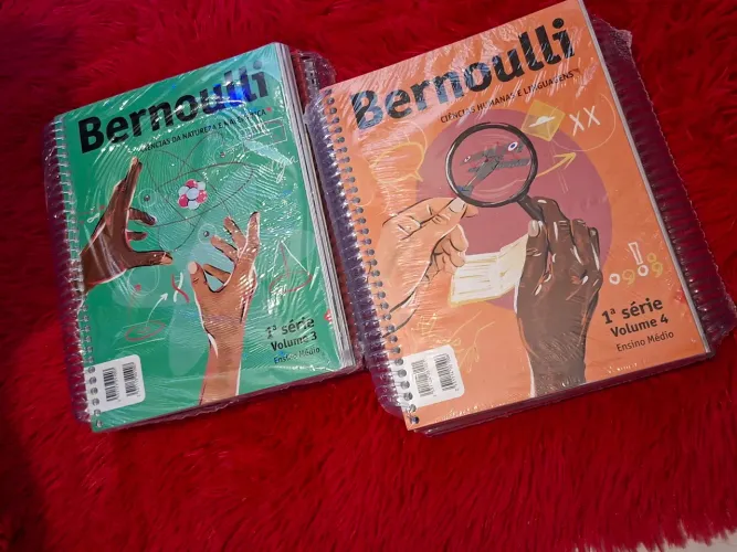 Livros BERNOULLI NOVOS 1 serie do Ensino Medio