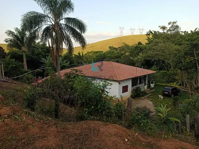CHÁCARA FORMADA DE FÁCIL ACESSO EM LORENA -SP