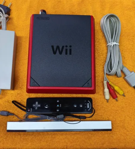 Nintendo Wii mini com pen drive 64 gb com 20 jogos instalados 