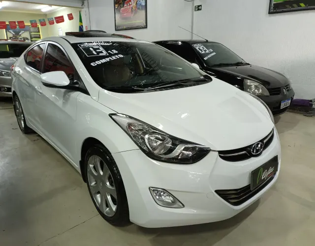 Hyundai Elantra GLS 1.8 16V Aut. 2013