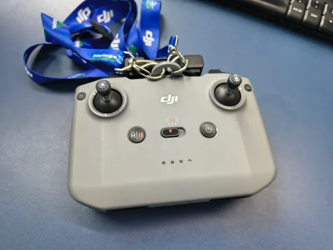 Controle DJI RC-N3 com Alça
