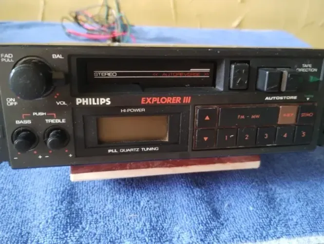 toca fitas explorer philipps 50 watts funcionando perfeitamente