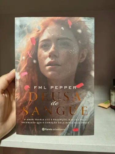 Livro Deusa de Sangue - FML Pepper