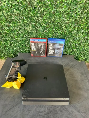 Ps4 Slim 2 jogos e 1 controle