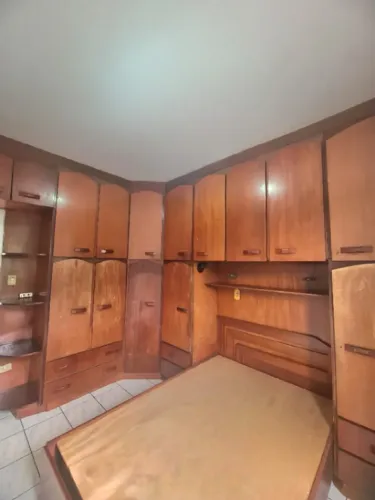 Apto no Saboó, 2 quartos, garagem, vista livre R$ 2,200,00