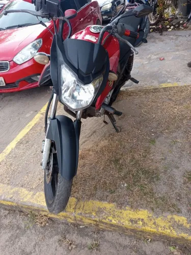 moto com perfeito estado de uso sem defeito