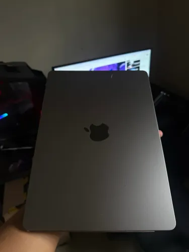MacBook Air M2 13,6 Pol, 8gb ram 256gb (usado)