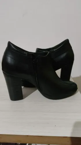 Bota cano curto ( cravo e canela)