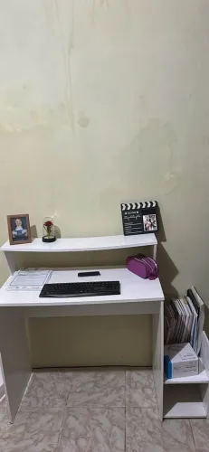 Vendo ou troco escrivaninha