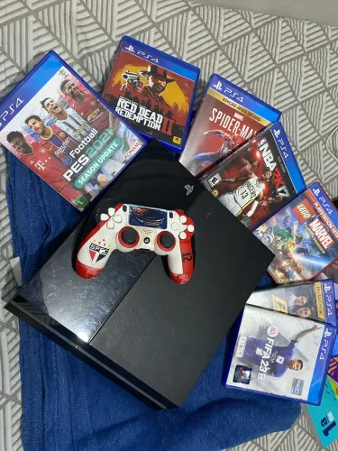 VENDO PLAYSTATION 4 + 1 CONTROLE + 11 JOGOS