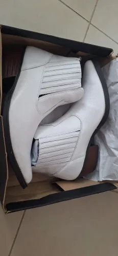 Bota cowboy couro