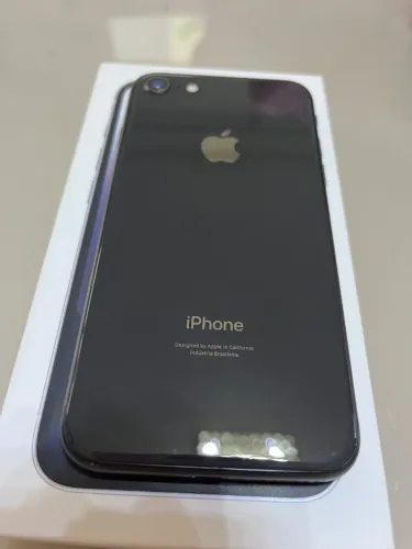 Celular IPhone 8 zerado