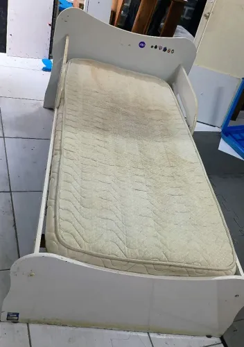 Mini cama infantil com colchão
