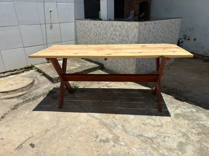 Mesa de madeira para área gourmet 