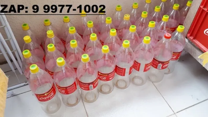 Garrafas de Coca*Cola * Retornável **3,00** a Un. Avista/Pix.   