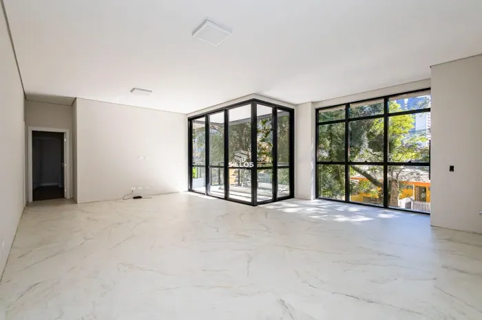 Apartamento à venda com 3 suítes no Bigorrilho em Curitiba