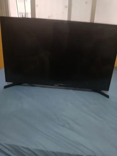 Vendo por R$ 300 TV Samsung 32 polegadas com a tela qebrada para aproveitamento de peças.