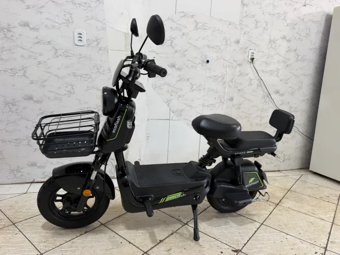 VENDO SCOOTER ELÉTRICA 600w COM GARANTIA DE 10 MESES E NOTA FISCAL