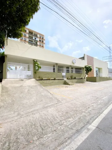 PONTO COMERCIAL NO FAROL MEDINDO 1.124,00M² DE ÁREA CONSTRUÍDA