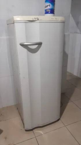 Vende-se Geladeira Usada